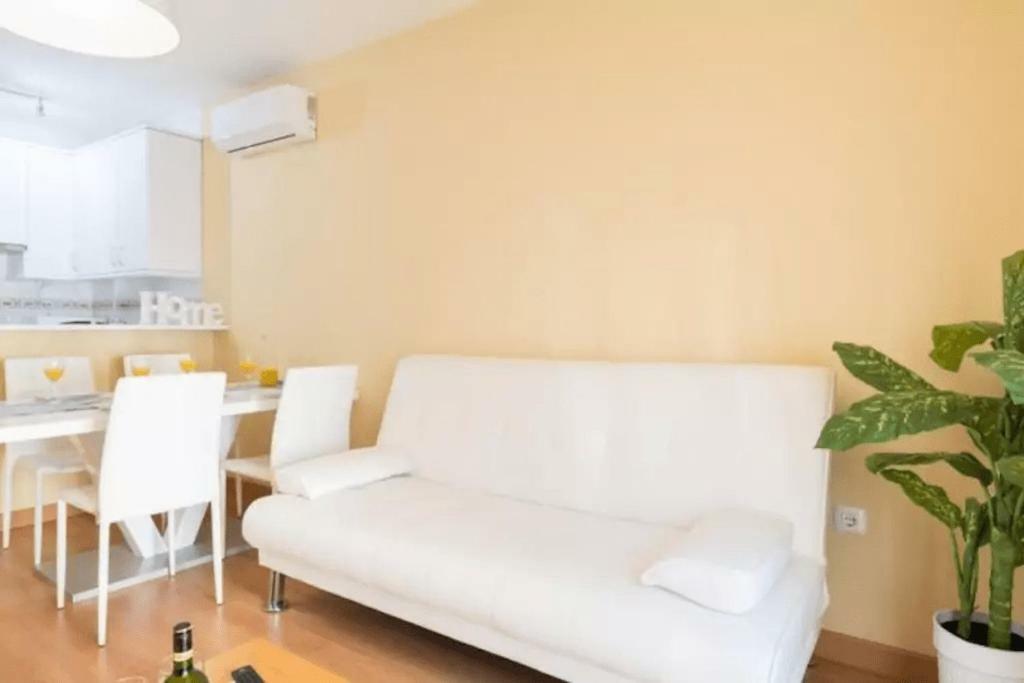 Shiny Lud Family Apartment Málaga Exterior foto